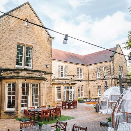 The Venue Serviced Apartments Huddersfield Exteriör bild