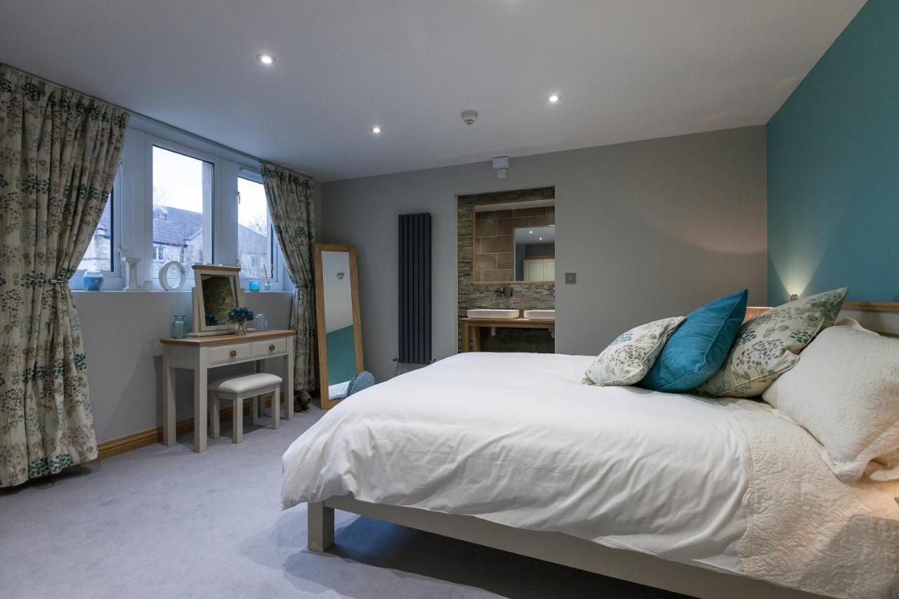 The Venue Serviced Apartments Huddersfield Exteriör bild