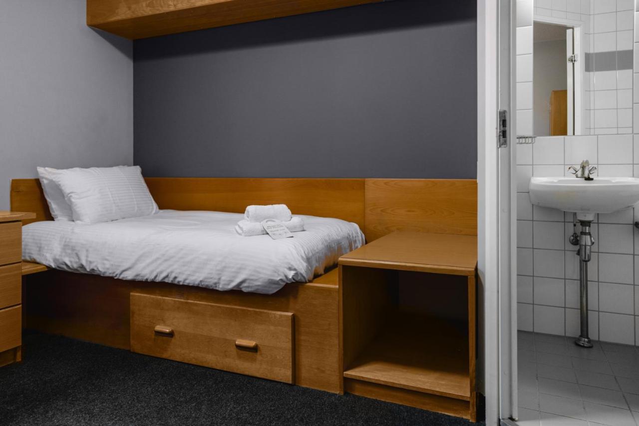 The Venue Serviced Apartments Huddersfield Exteriör bild