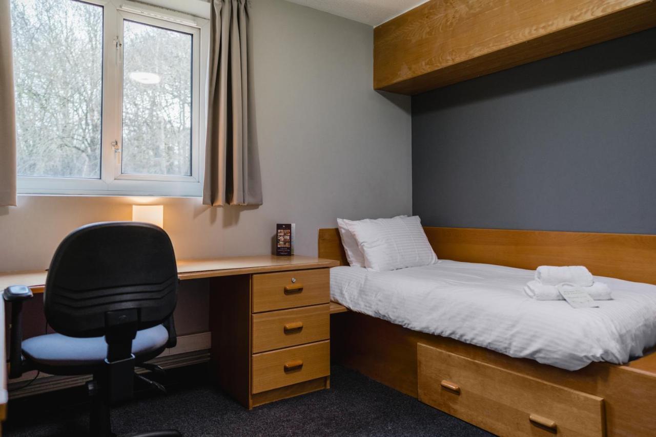 The Venue Serviced Apartments Huddersfield Exteriör bild