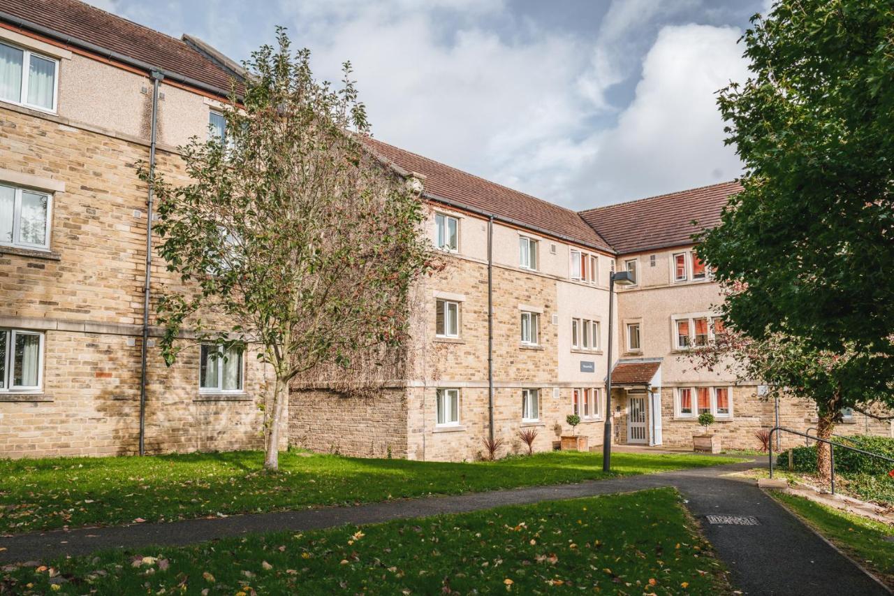 The Venue Serviced Apartments Huddersfield Exteriör bild