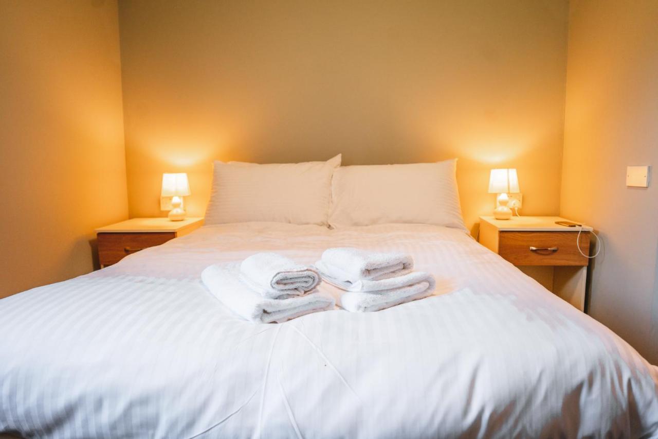 The Venue Serviced Apartments Huddersfield Exteriör bild