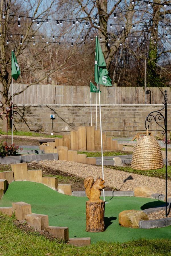 The Venue Serviced Apartments Huddersfield Exteriör bild