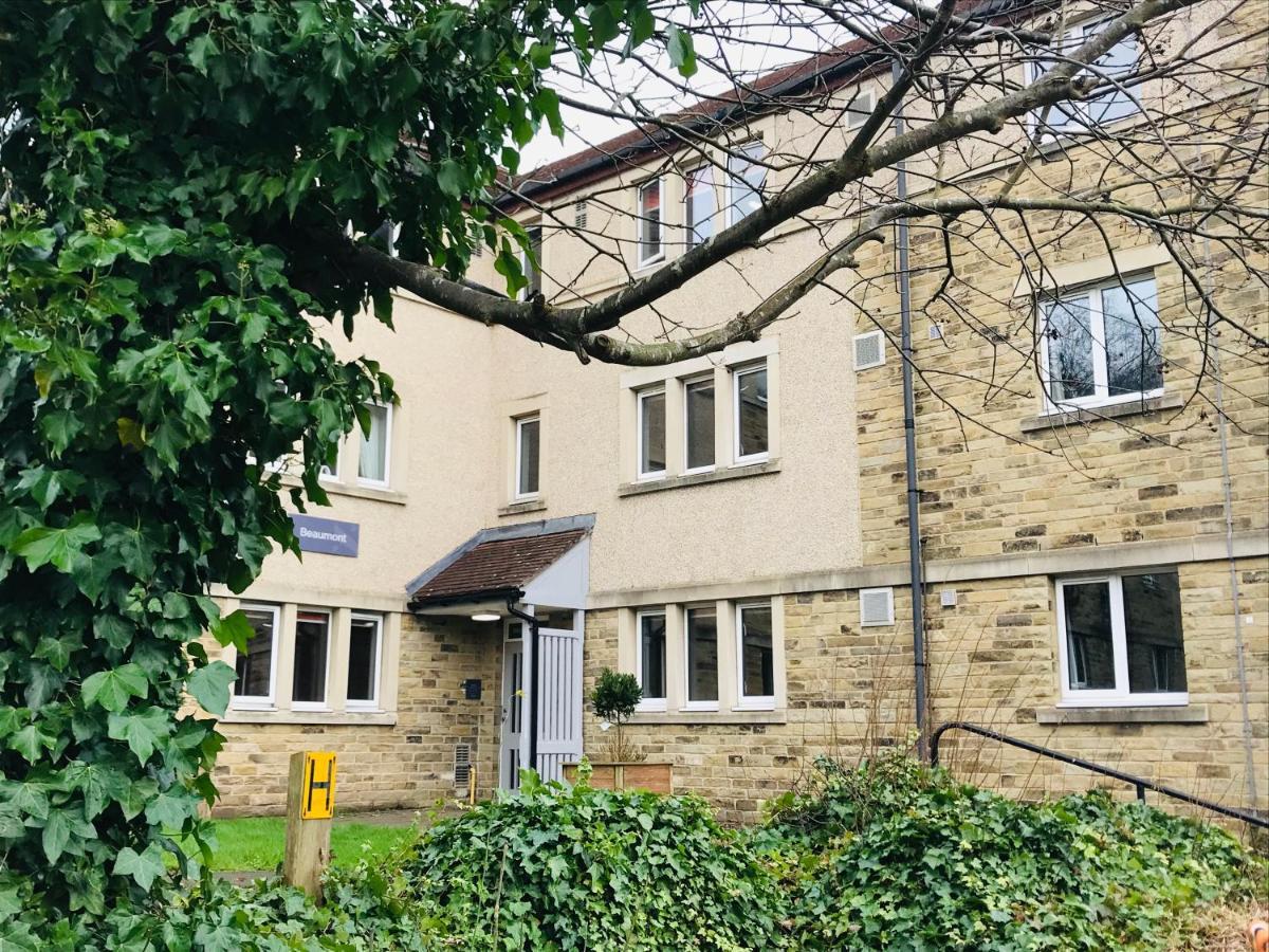 The Venue Serviced Apartments Huddersfield Exteriör bild